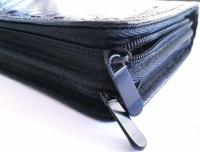 Black checkered four-sleeve scissor pouch