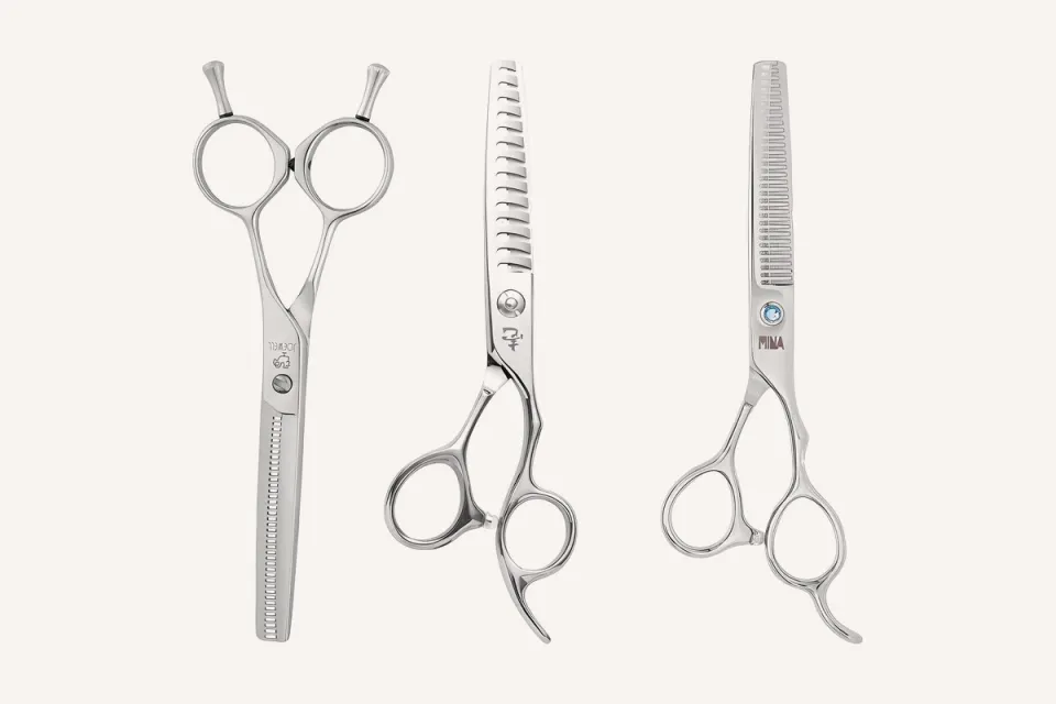 Three toothed scissors: Joewell E40 thinner, Ichiro 16T texturiser and Mina Umi thinner.